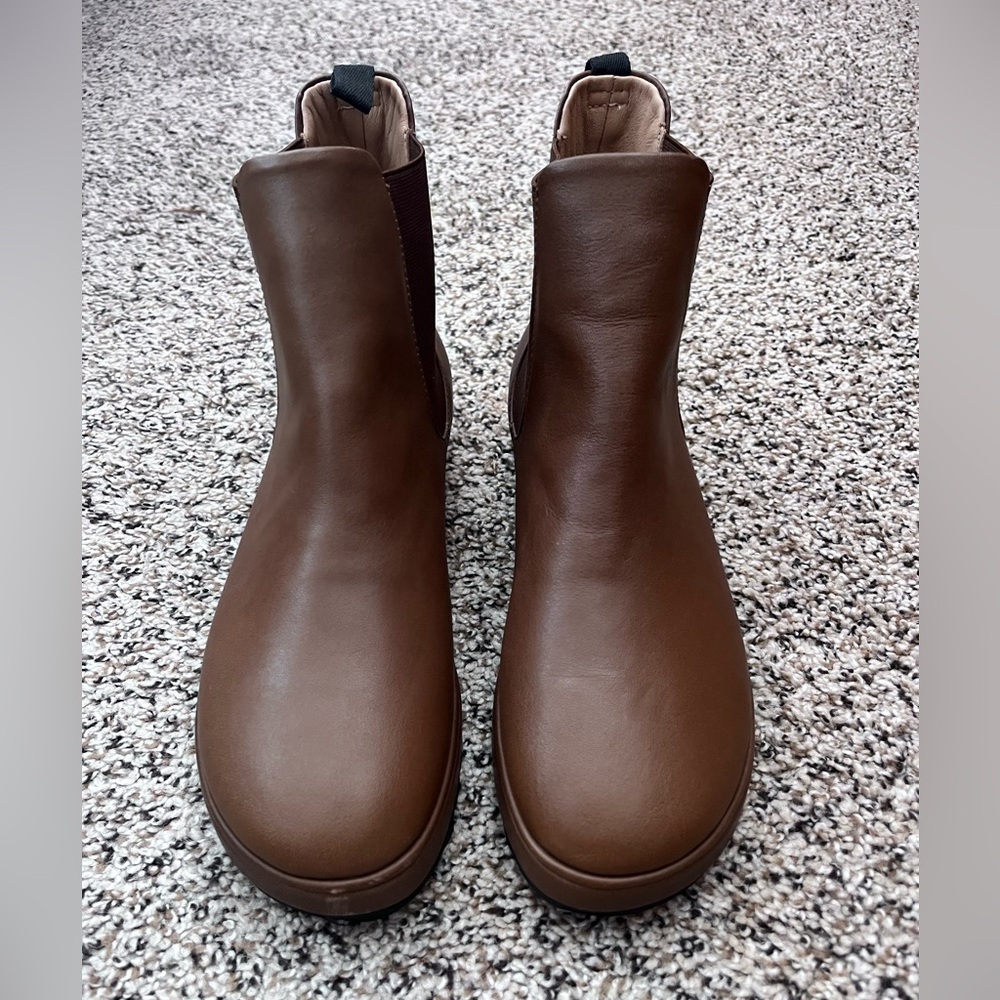 Lauren Manoogian Leather Chelsea Ankle Boots - Picture 6 of 11